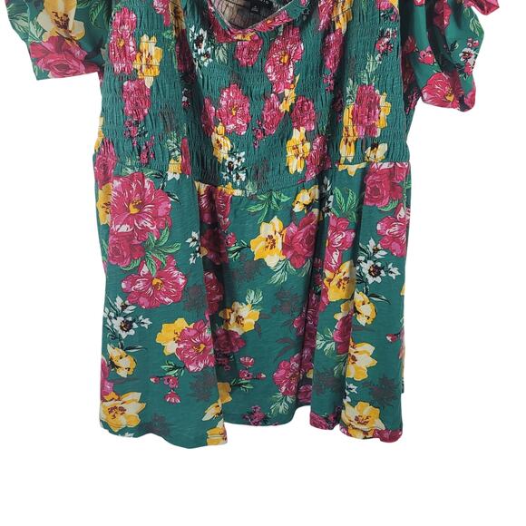 Torrid Green Red Yellow Smocked Floral Poplin Women's Blouse Top 6 NWT - Picture 3 of 7